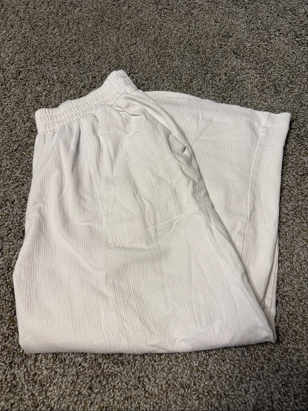 Lands' End White Capri Pants